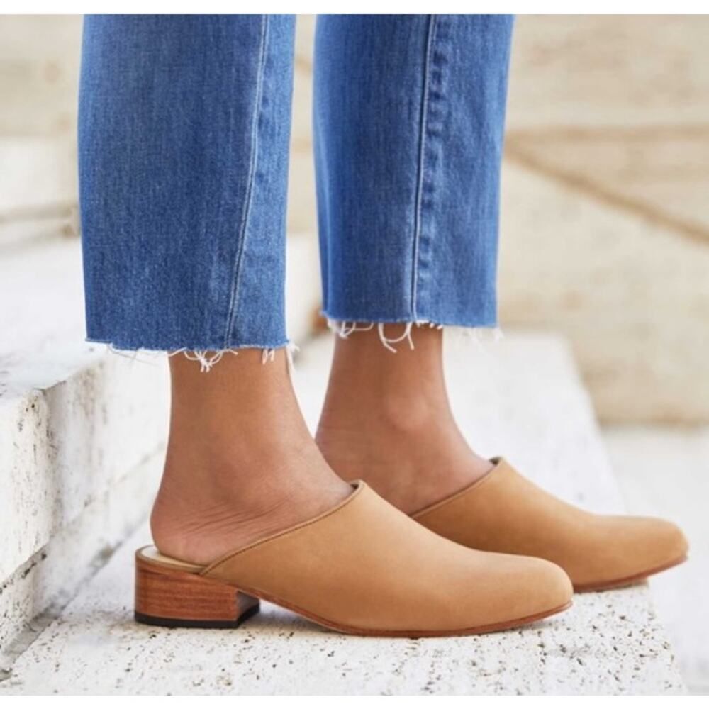 Nisolo Tan Leather Mules